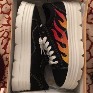 I ordered a size 7 and I wear a 9 never worn